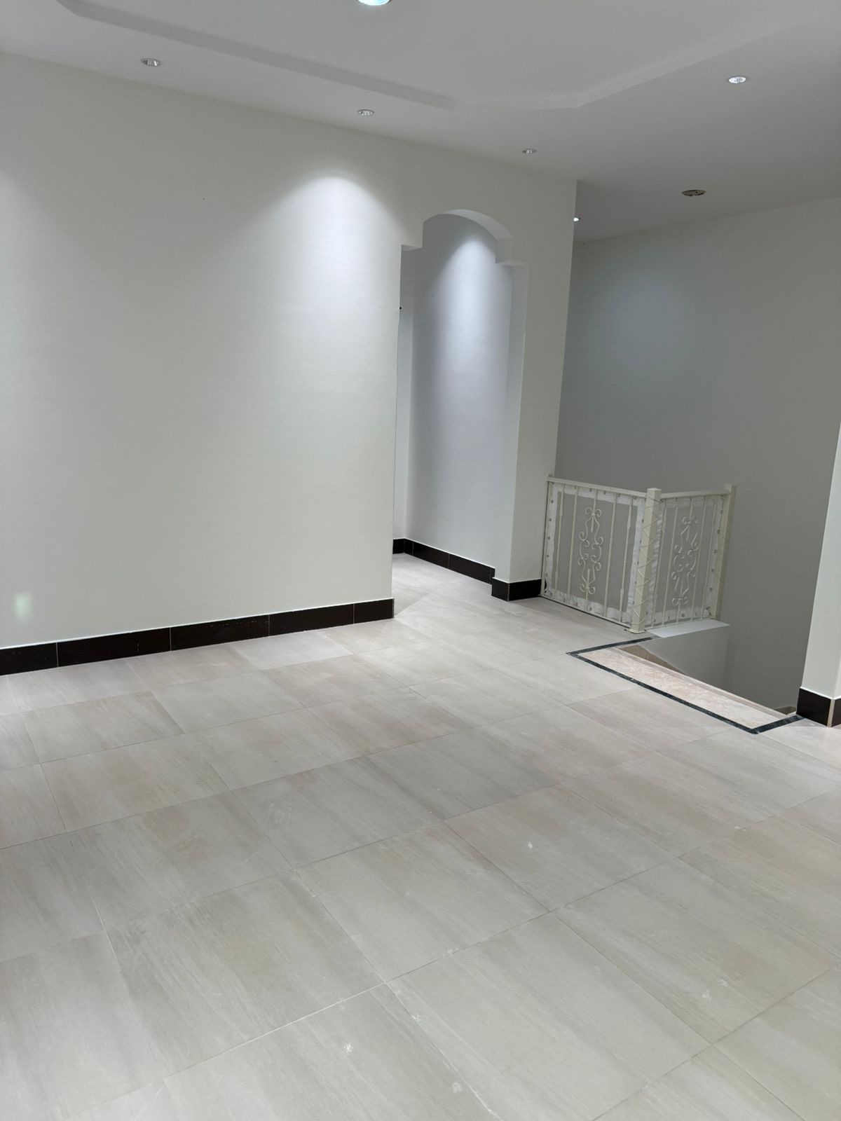 🏠 Duplex Apartment for Rent – Al Nozha District**  